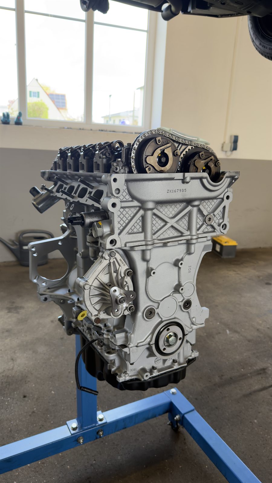 Motor auf Werkstattständer
